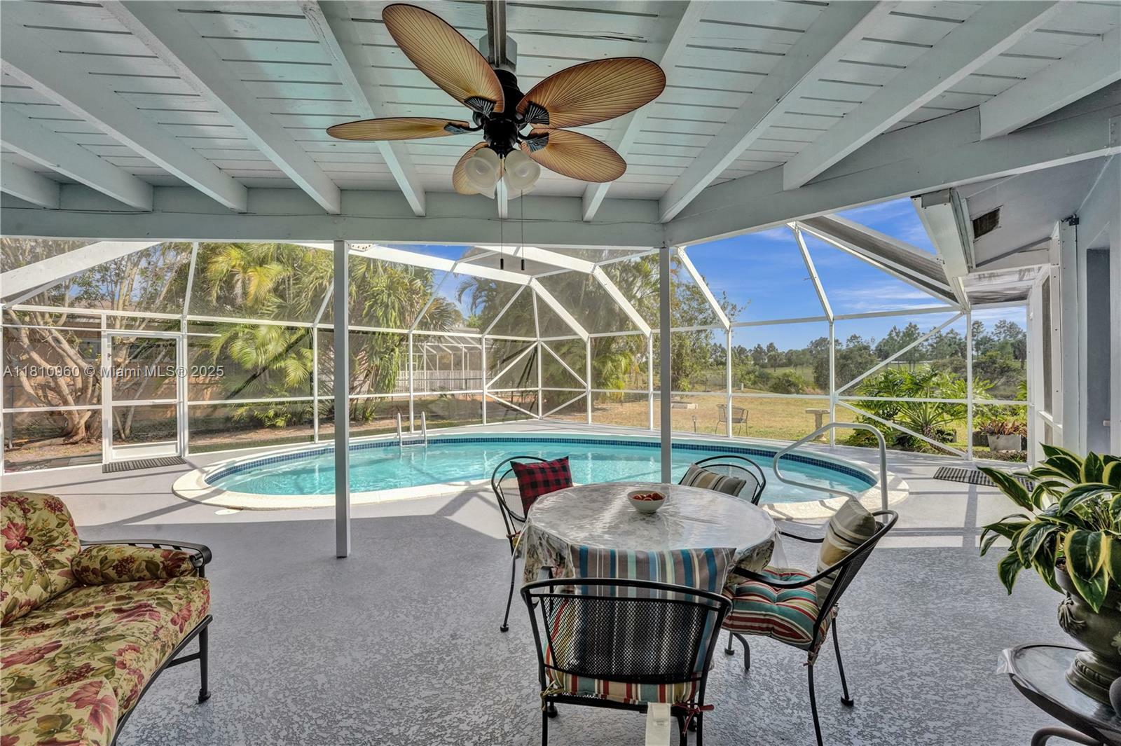 Property Photo:  116 Meadowlark Dr  FL 33411 