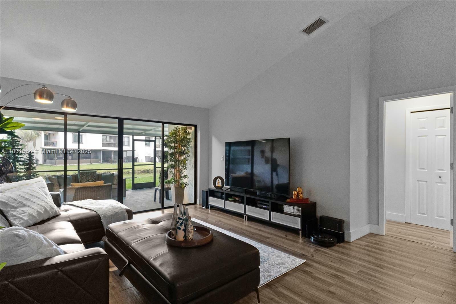 Property Photo: