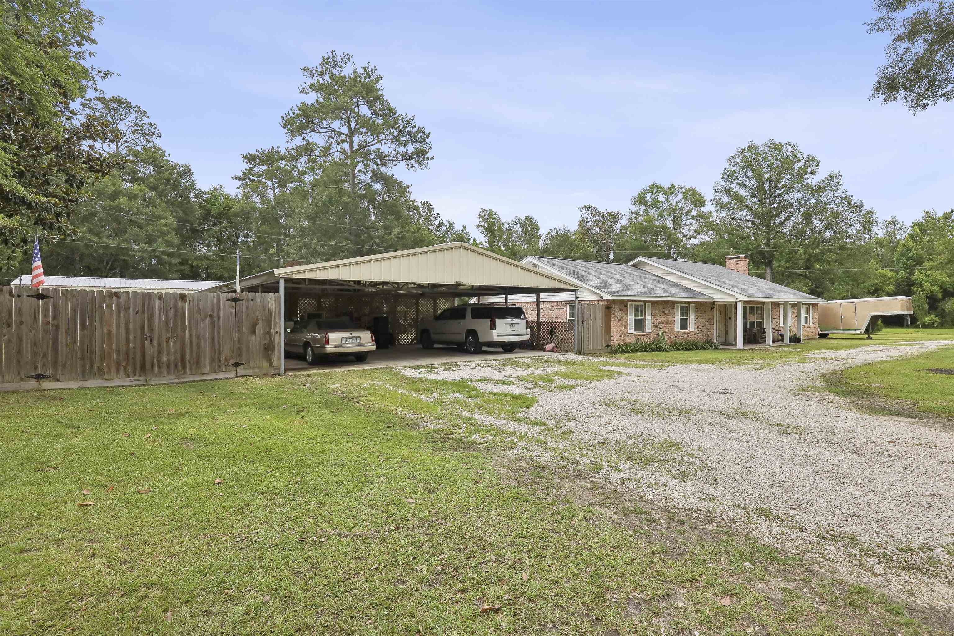 Property Photo: 396 County Road 774 TX 77612