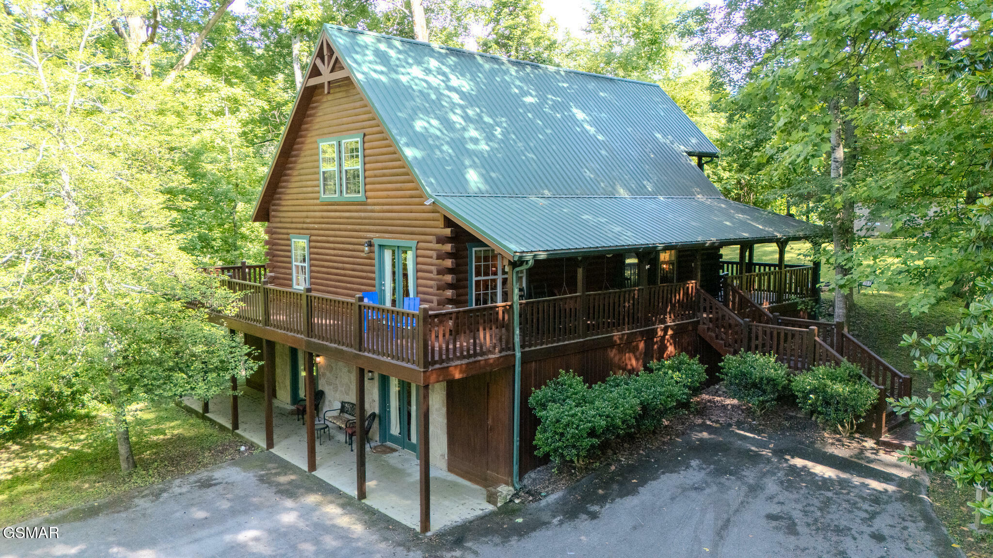 Property Photo: 421 Laurel Avenue TN 37738