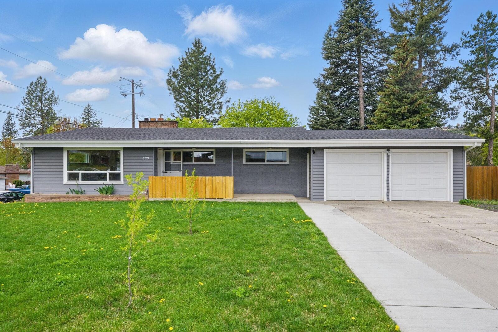 Property Photo:  7519 N Wall St  WA 99208 