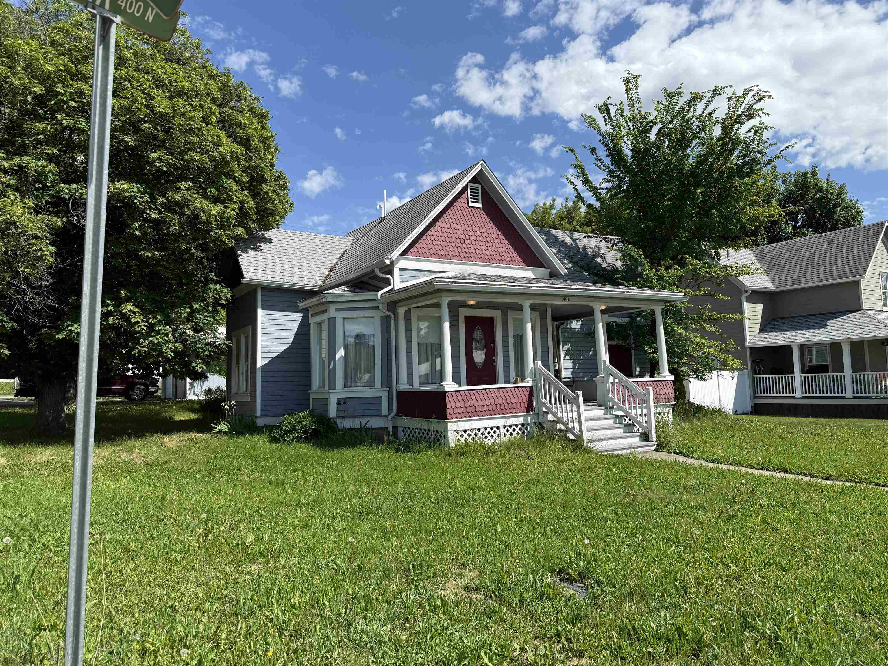Property Photo: 466 N Oak St WA 99114