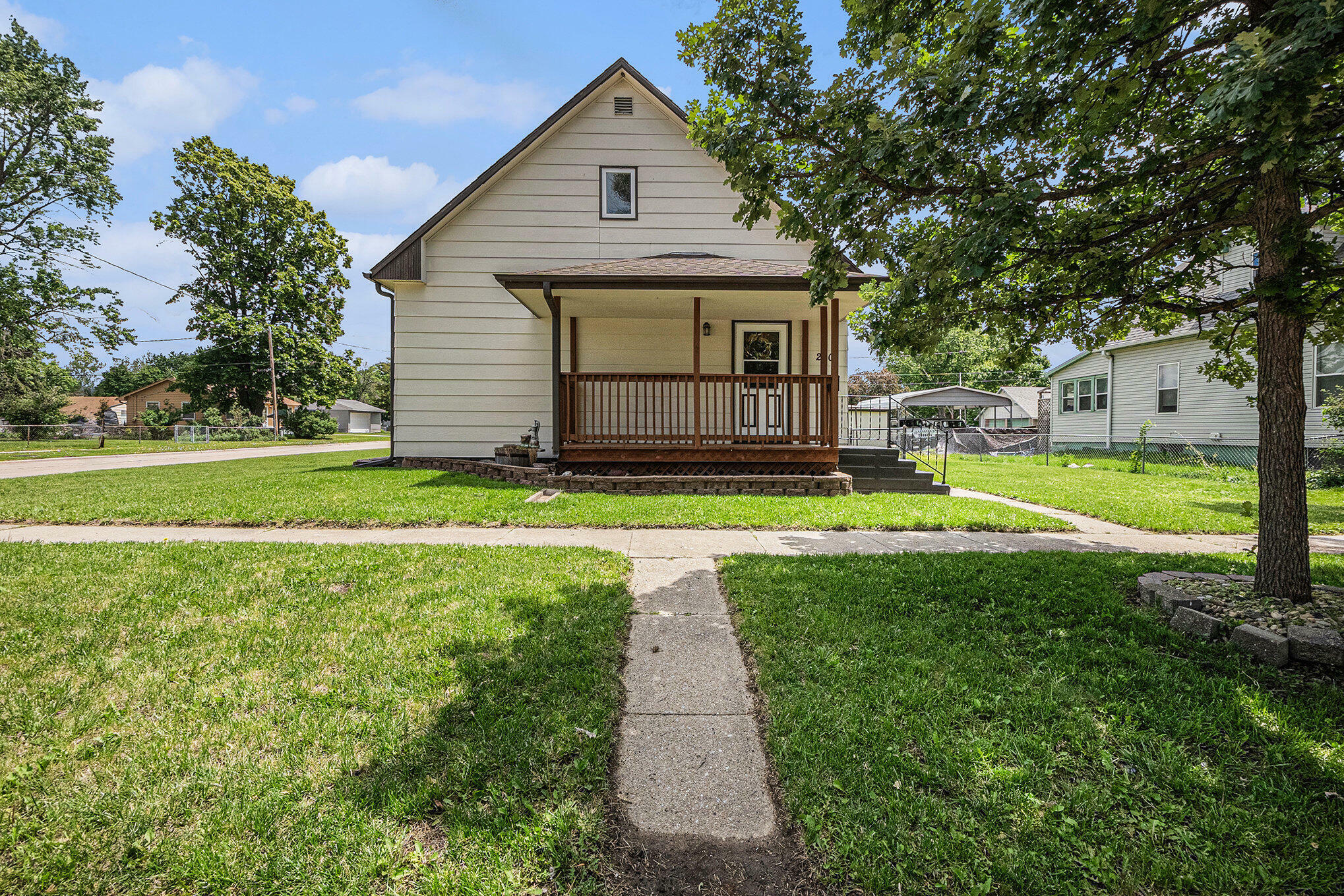 Property Photo: 2401 S 10th Street IA 51501