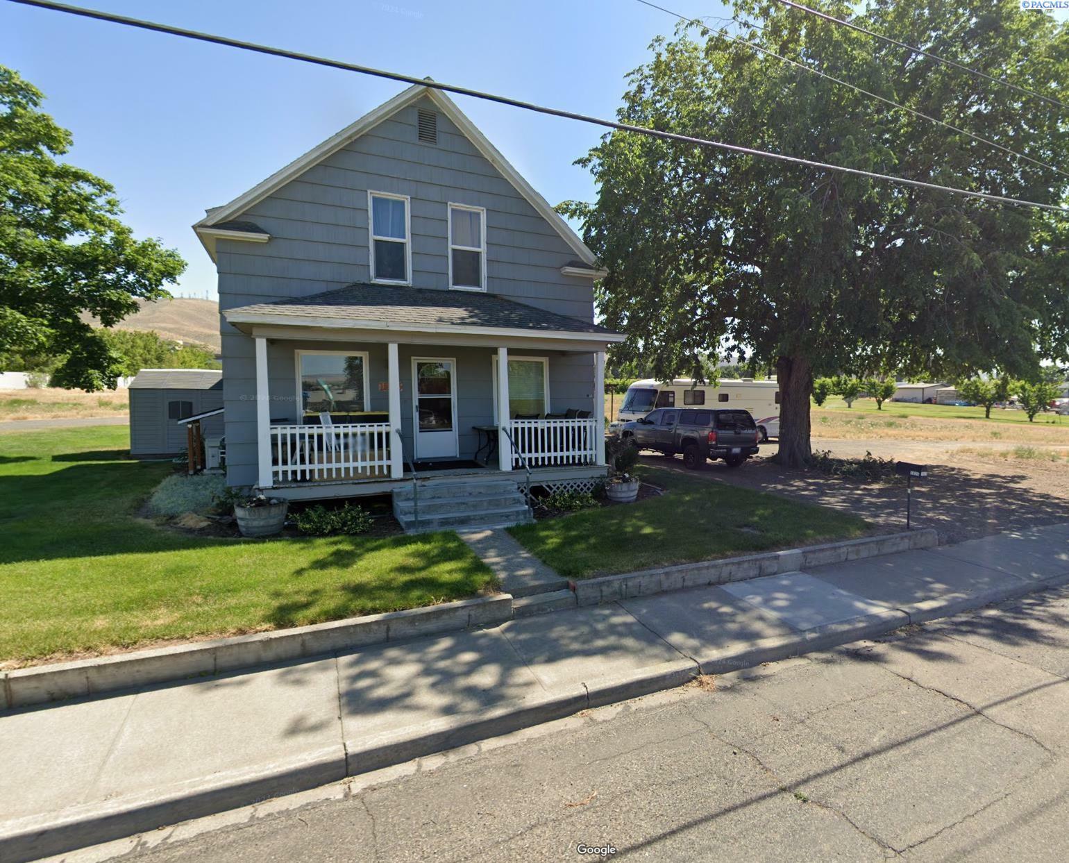 Property Photo: 1825 Highland Dr WA 99350