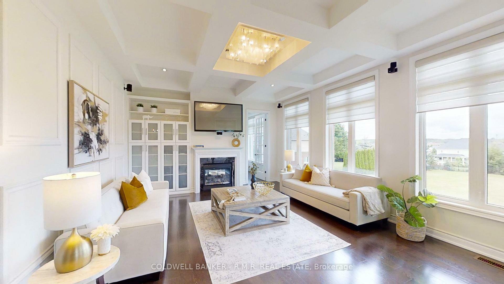 Property Photo: 19 Forestgreen Drive ON L9P 0B8