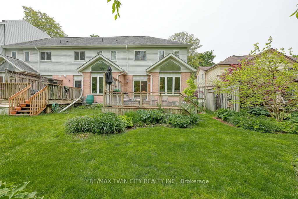 Property Photo: 20 Forrest Avenue W 7 ON N3A 1Y2