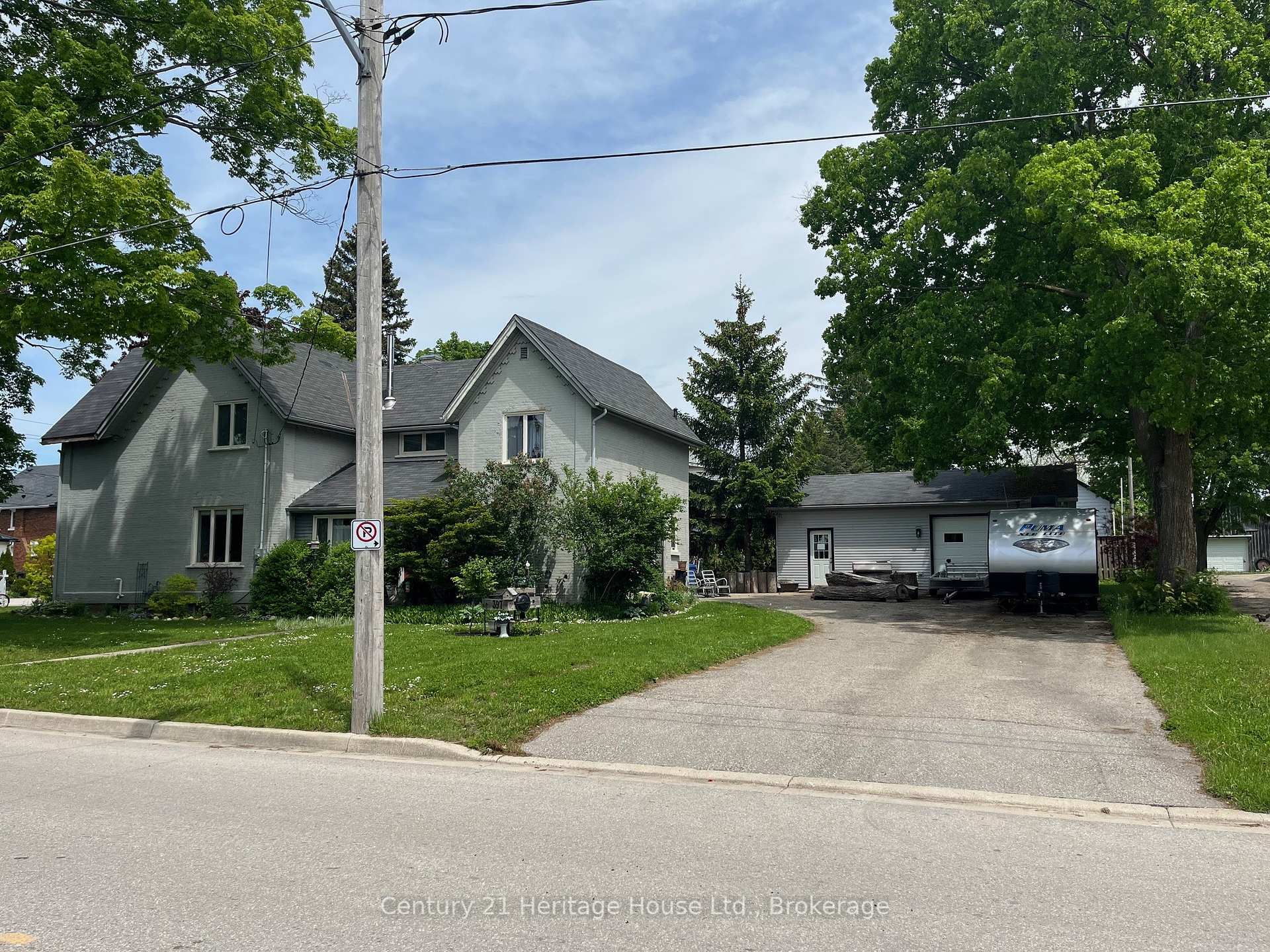 Property Photo: 397 Lambton Street ON N0G 1R0