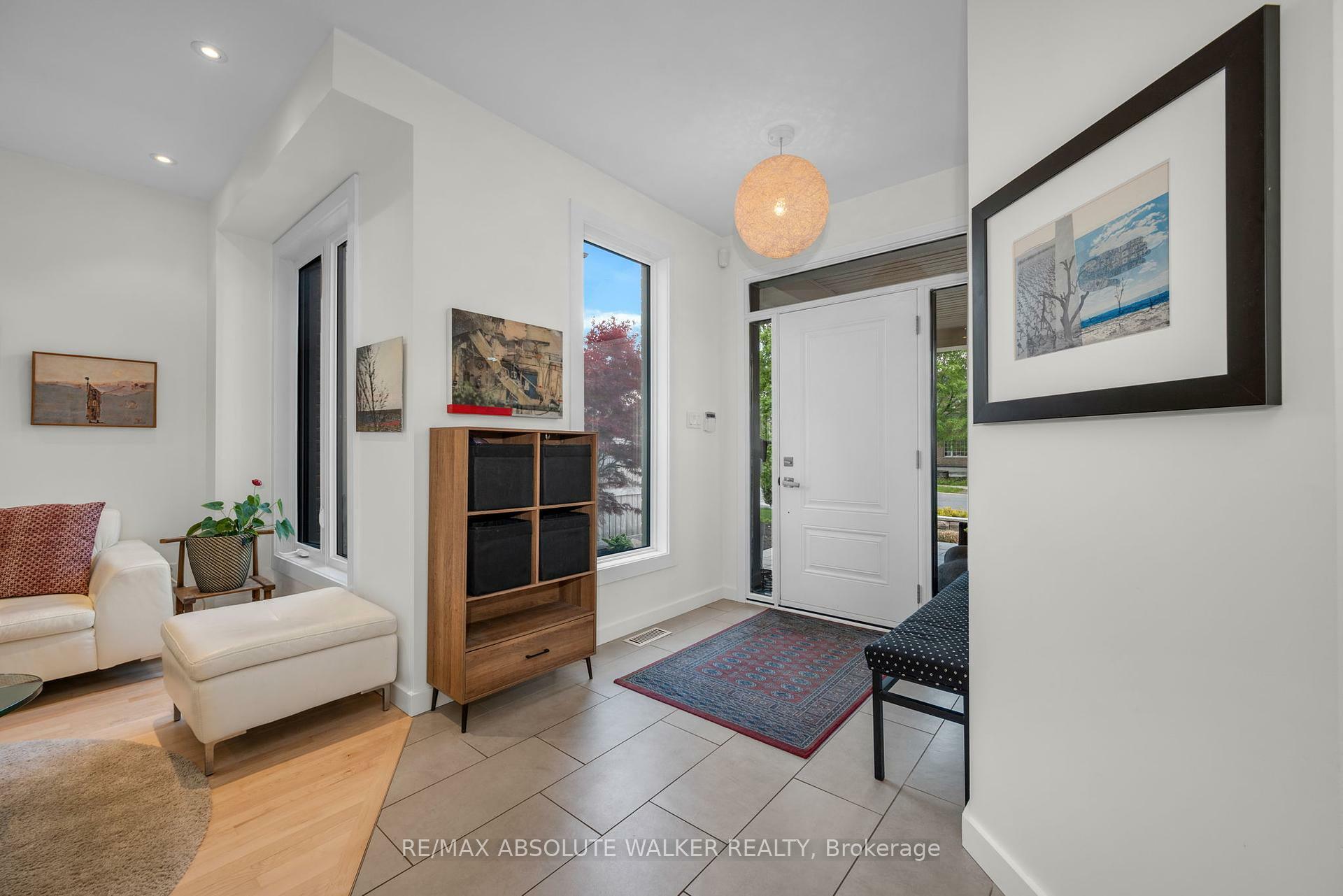 Photo de la propriété: 107 Joshua Street ON K1W 0A2