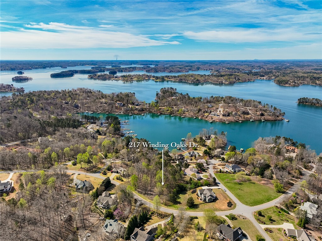 Property Photo: 217 Winding Oaks Drive SC 29672
