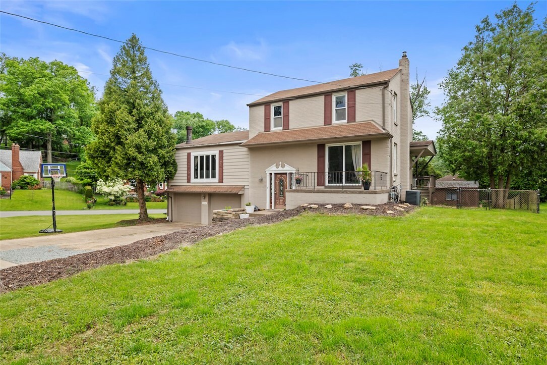 Property Photo: 3416 Sterling Dr PA 15102