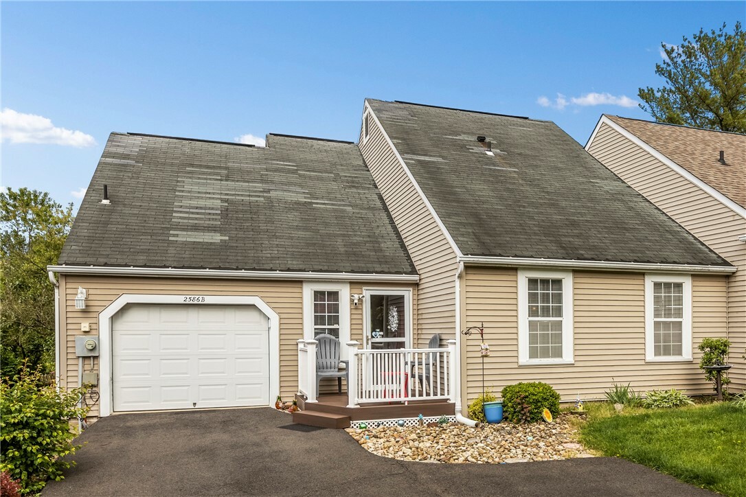 Property Photo: 2586 Grouse Ridge B PA 15090