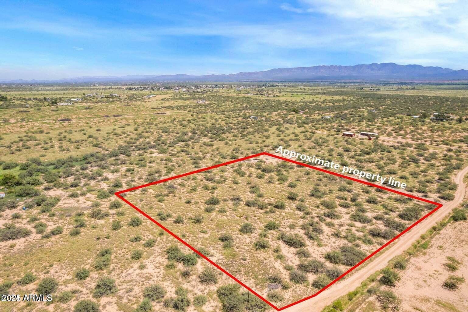 Property Photo: 4.5 Acres E Lane Ranch Road 30 AZ 85615