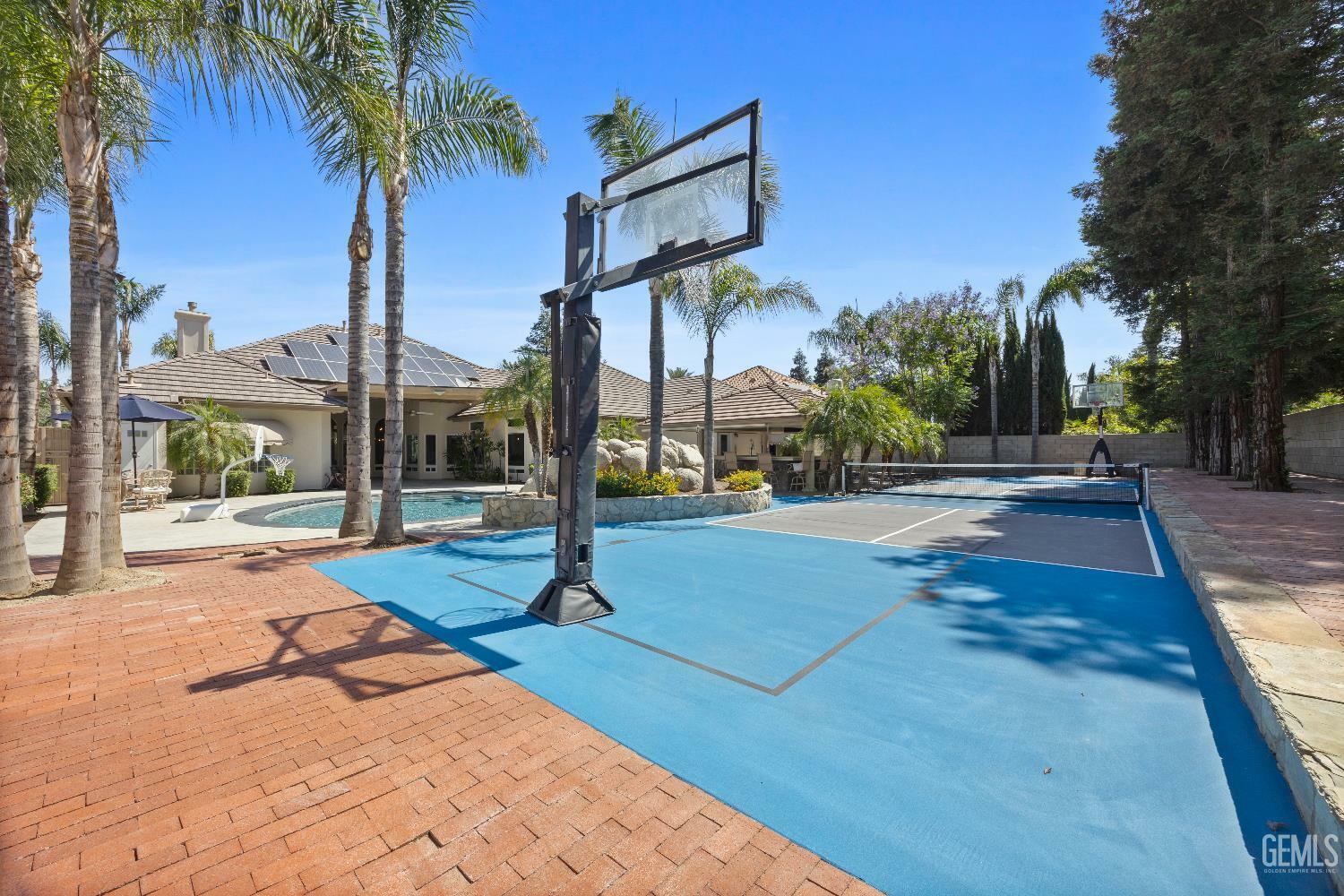 12703 Holland Park Street  Bakersfield CA 93312 photo