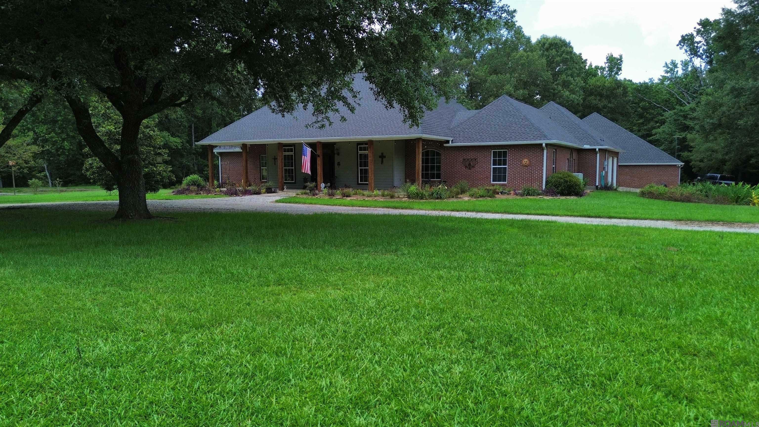 Property Photo: 2907 La Hwy 966 LA 70775