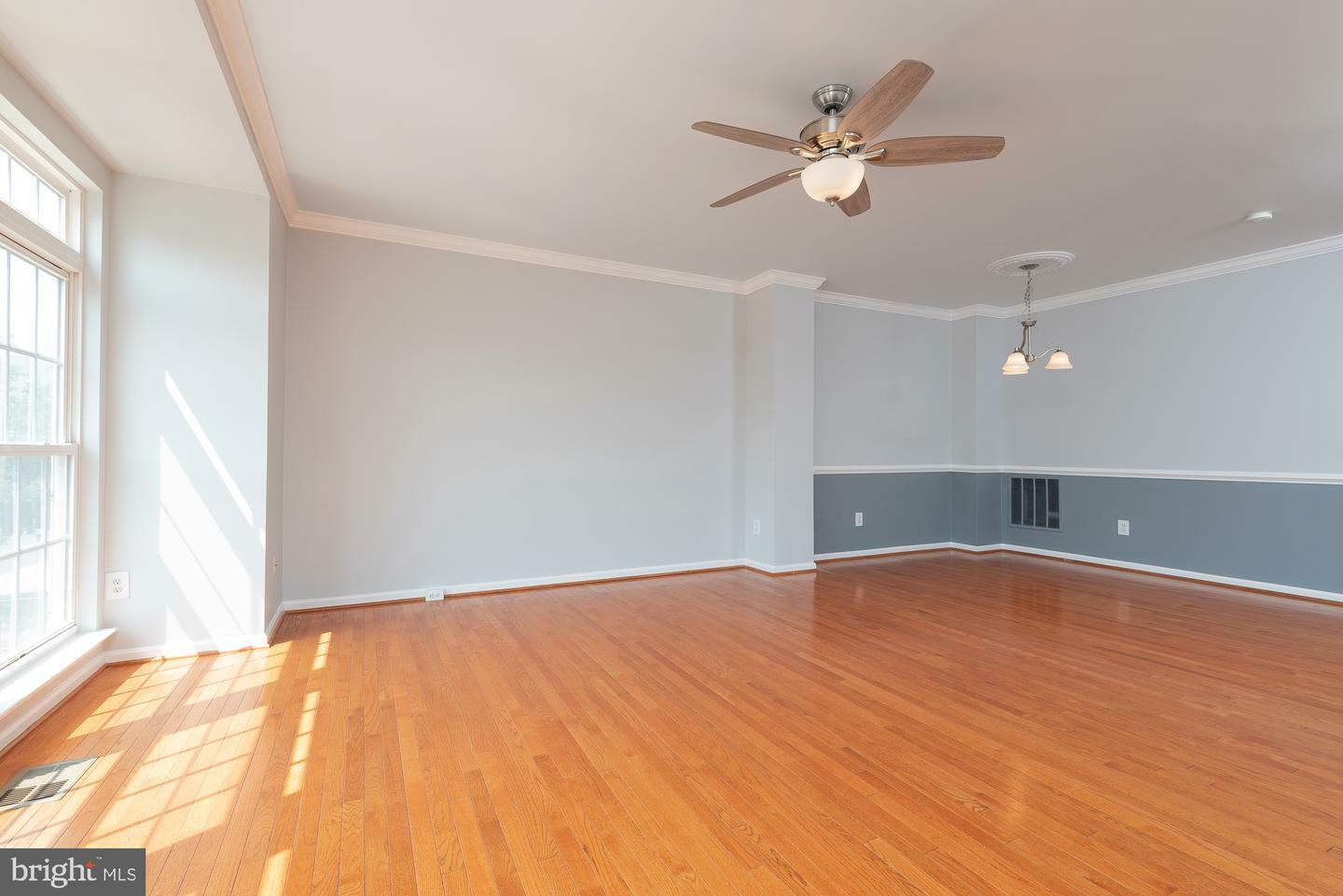 Property Photo:  42724 Rolling Rock Square  VA 20152 