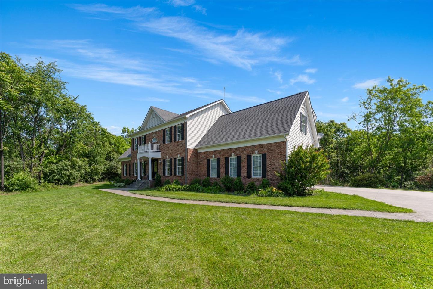 Property Photo: 960 Laurel Grove Road VA 22602
