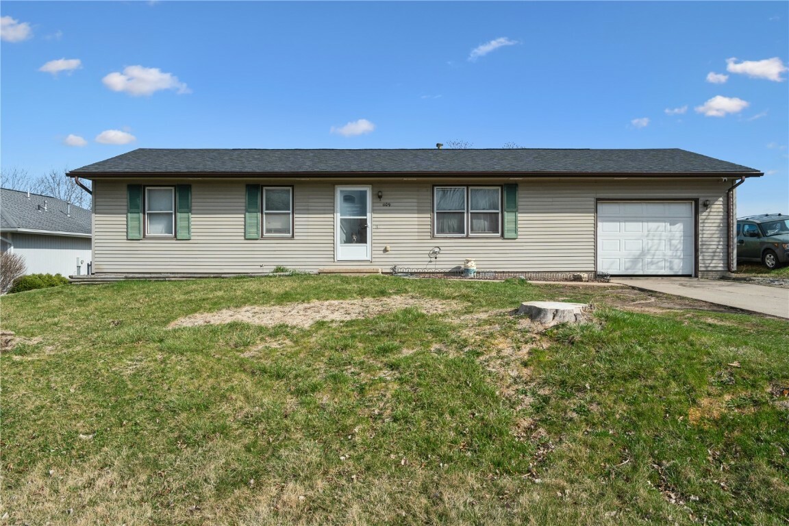 Property Photo: 1109 Grubbs Street IA 52213