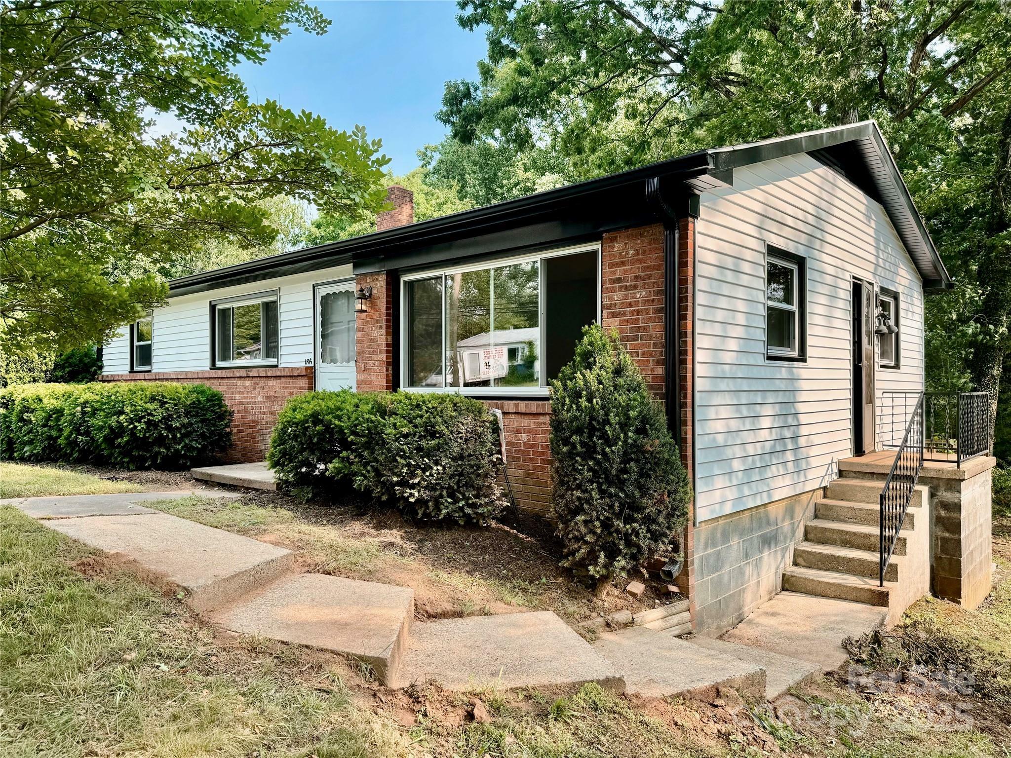 188 Johnston Boulevard  Asheville NC 28806 photo