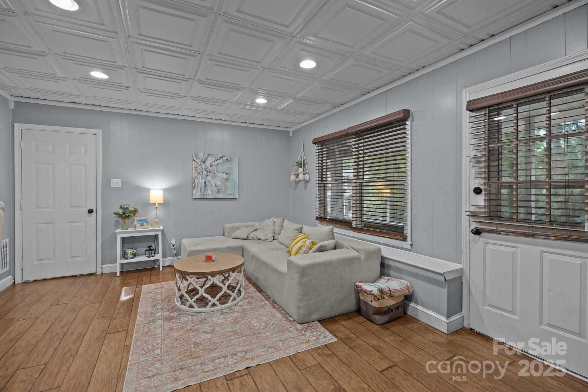 Property Photo: 4043 Windward Drive SC 29708