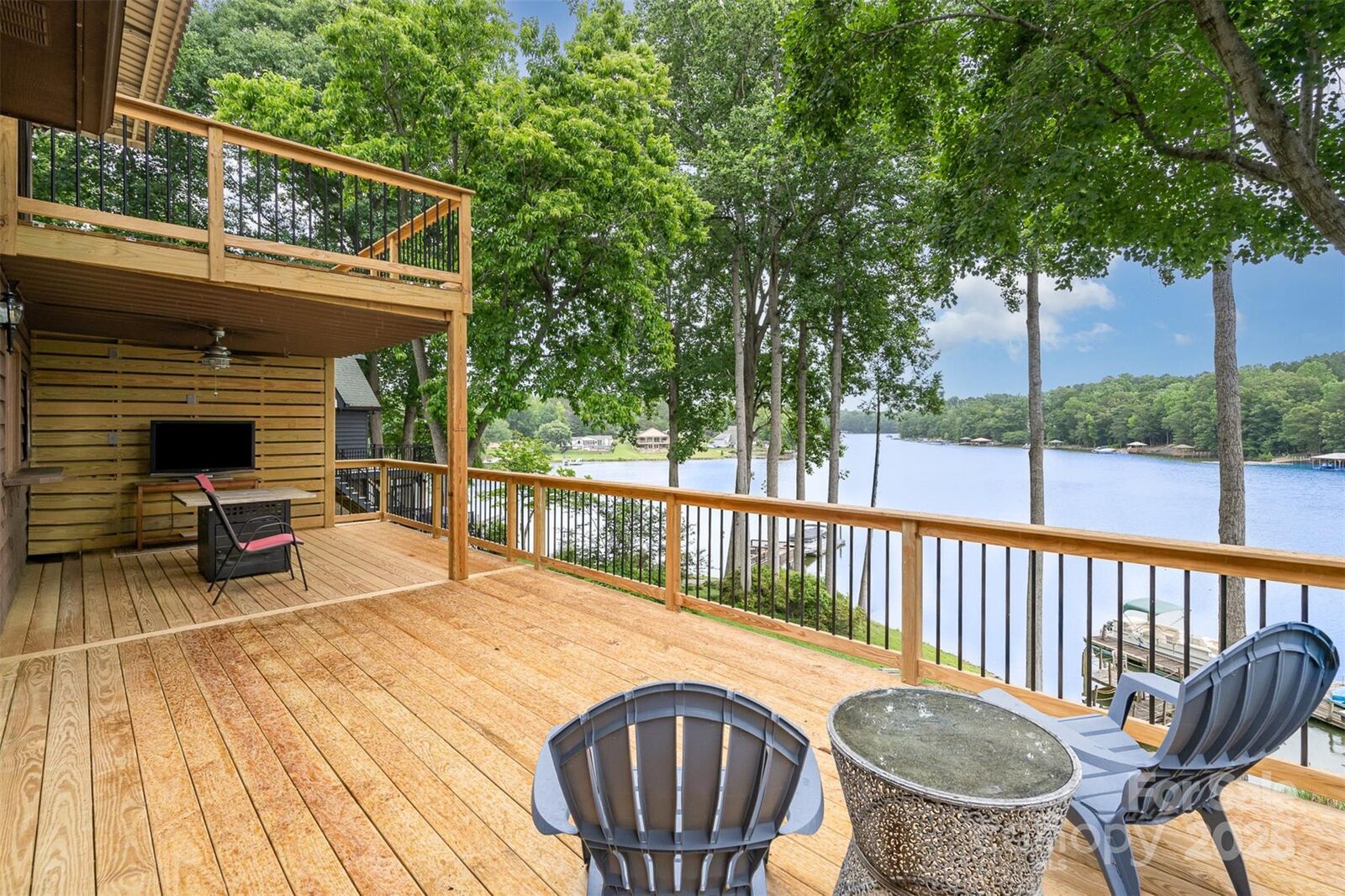 Property Photo: 6719 Love Point Road NC 28037