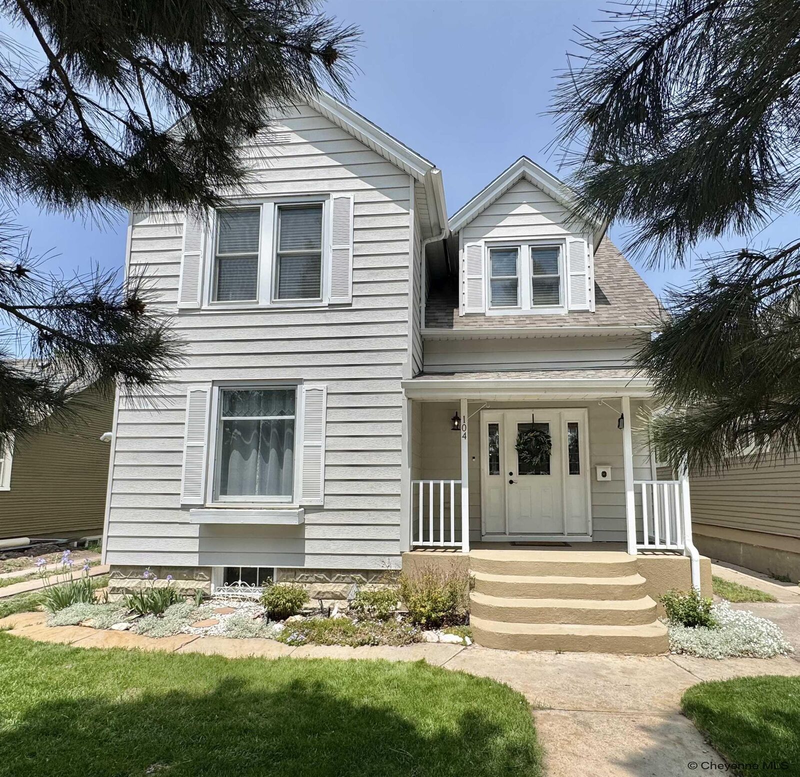 Property Photo: 104 E 25th St WY 82001