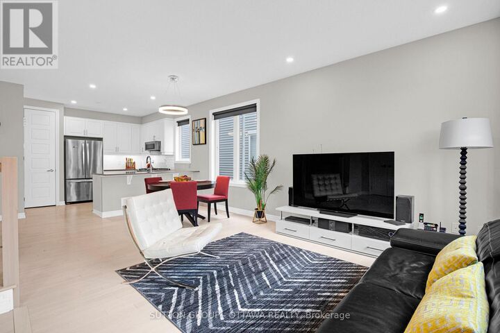 Property Photo: 1082 Chapman Mills Drive ON K2J 6P5