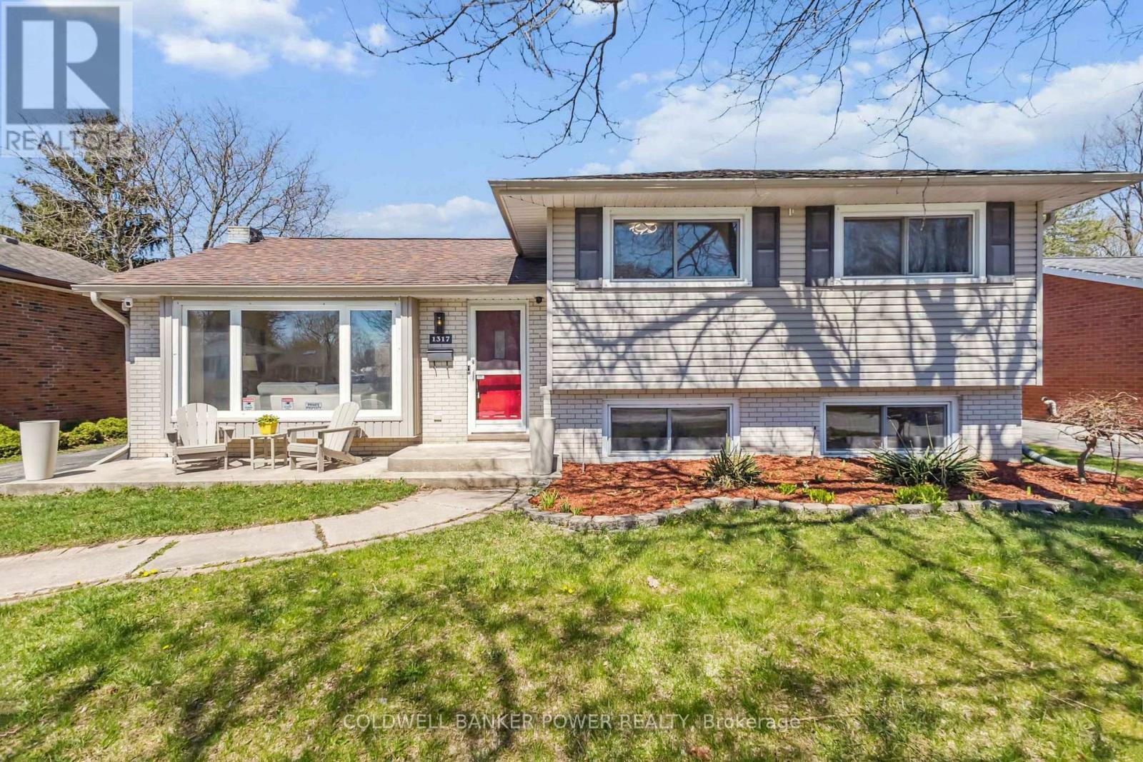 Photo de la propriété: 1317 Glenora Drive ON N5X 1T6