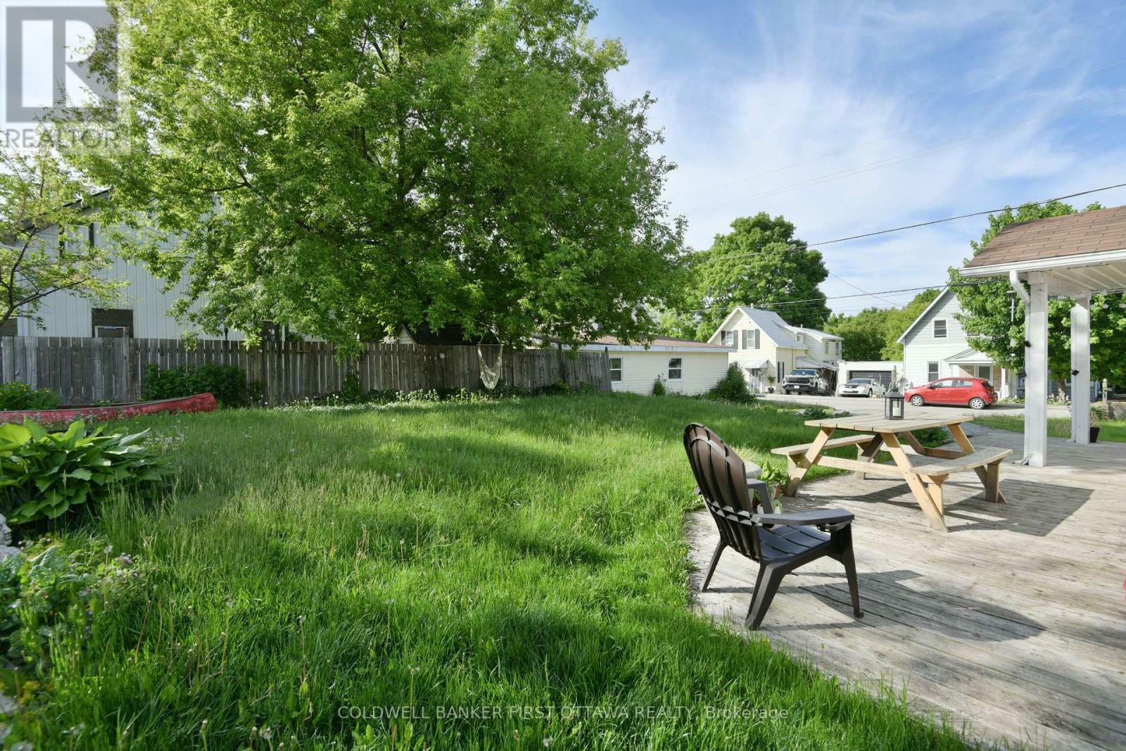Property Photo: 921 Centre Street ON K0A 1G0