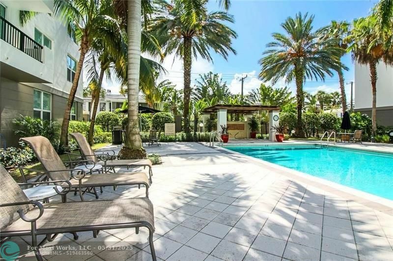 Property Photo:  2401 NE 65th St 610  FL 33308 