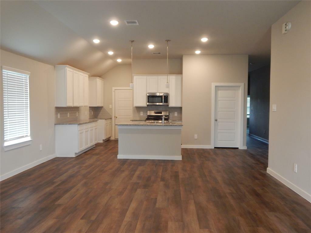 Property Photo:  228 Rustic Ridge Circle  TX 77354 