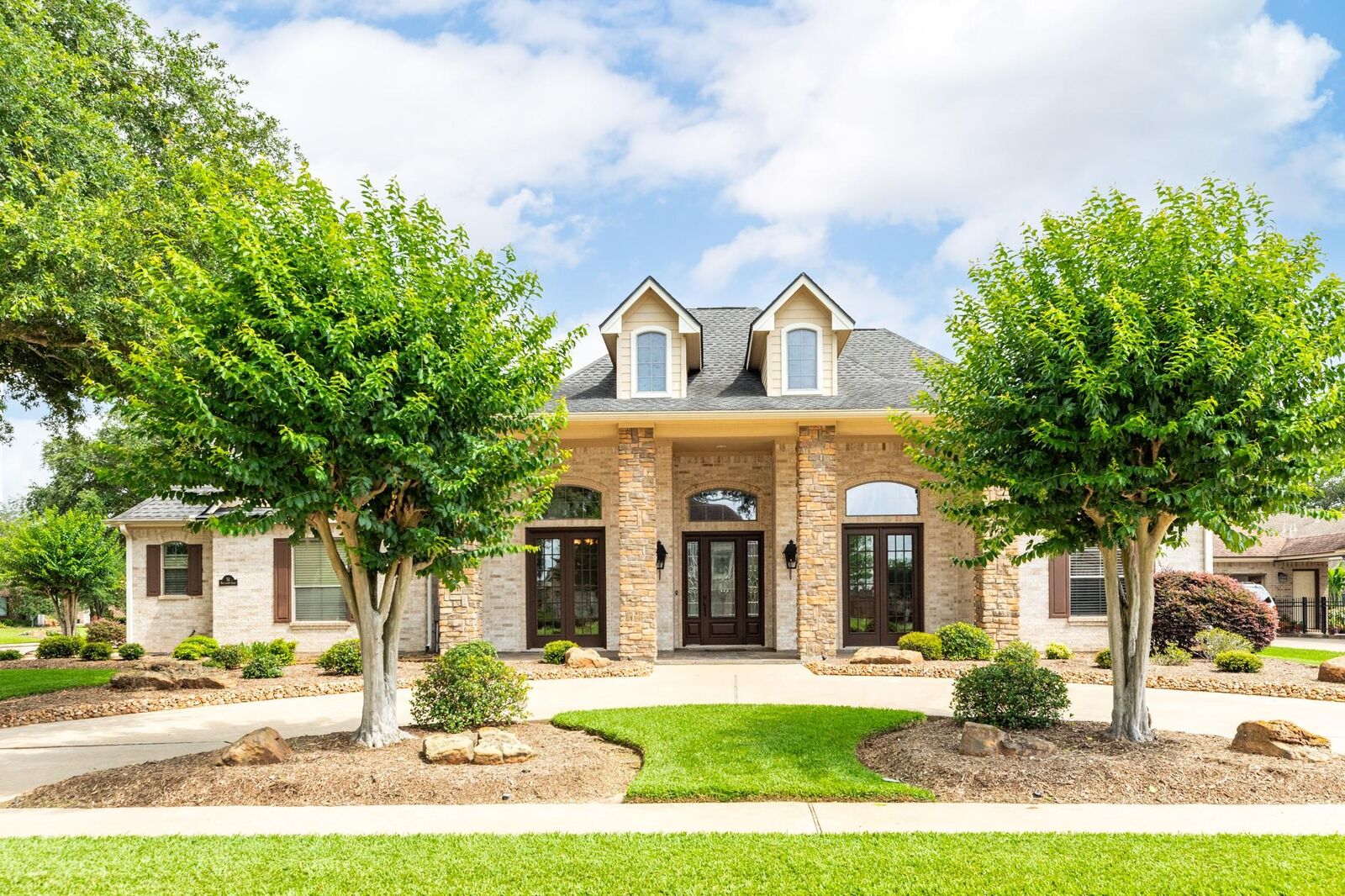 Property Photo:  51 Northwood Court  TX 77566 