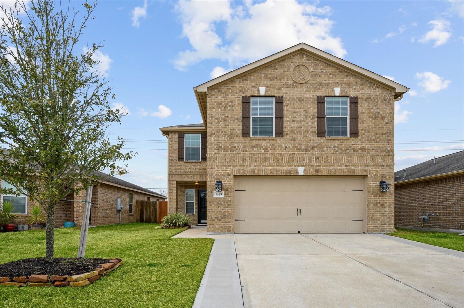 Property Photo:  1843 Garnet Breeze Drive  TX 77583 