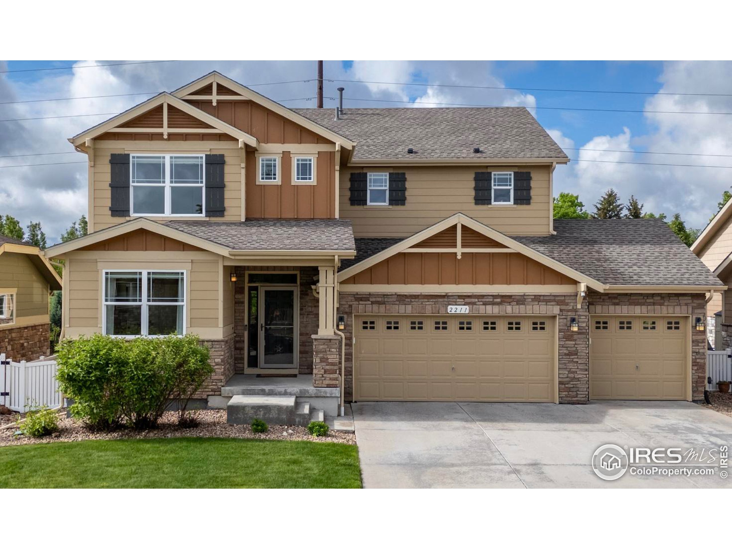 Property Photo:  2211 Winding Dr  CO 80504 