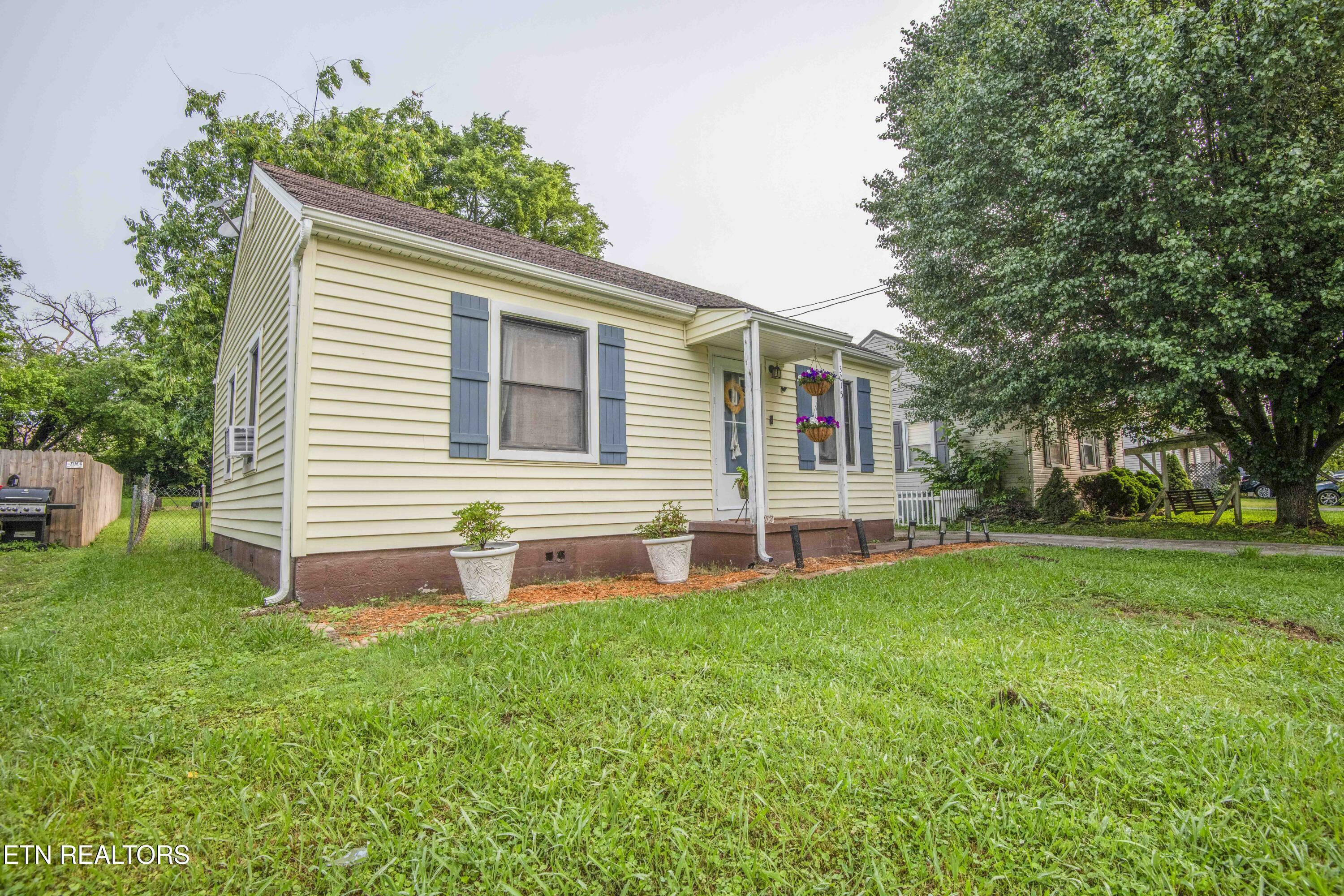 Property Photo: 3015 Boright Drive TN 37917