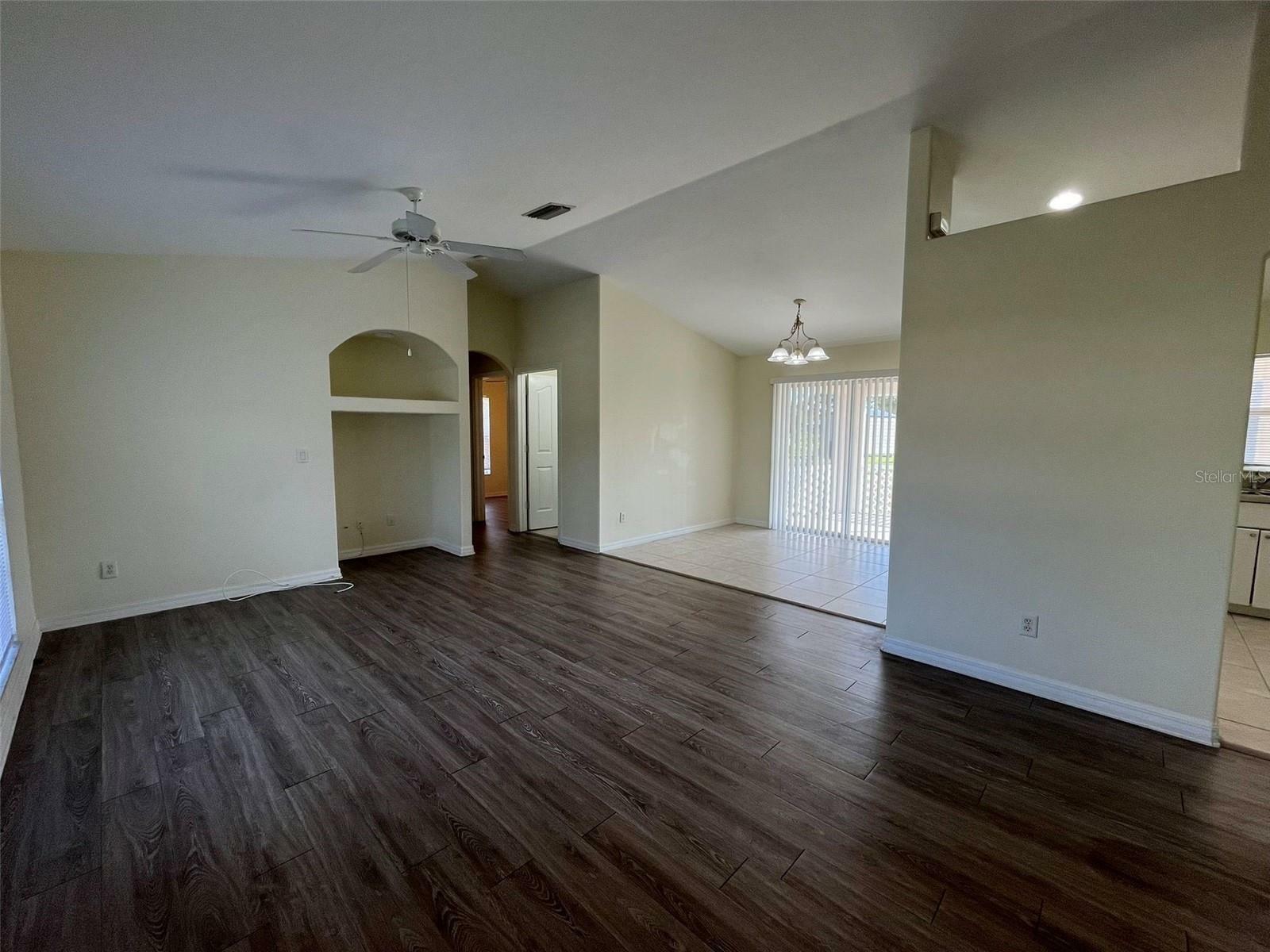 Property Photo: 7450 Blutter Road FL 34291