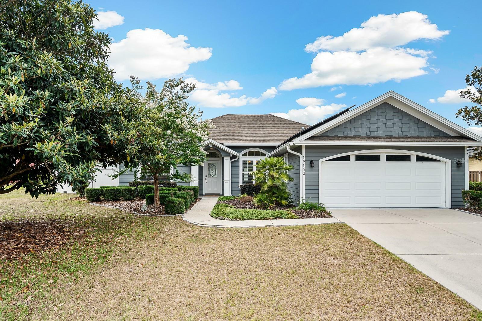 Property Photo: 19152 NW 228th Way FL 32643