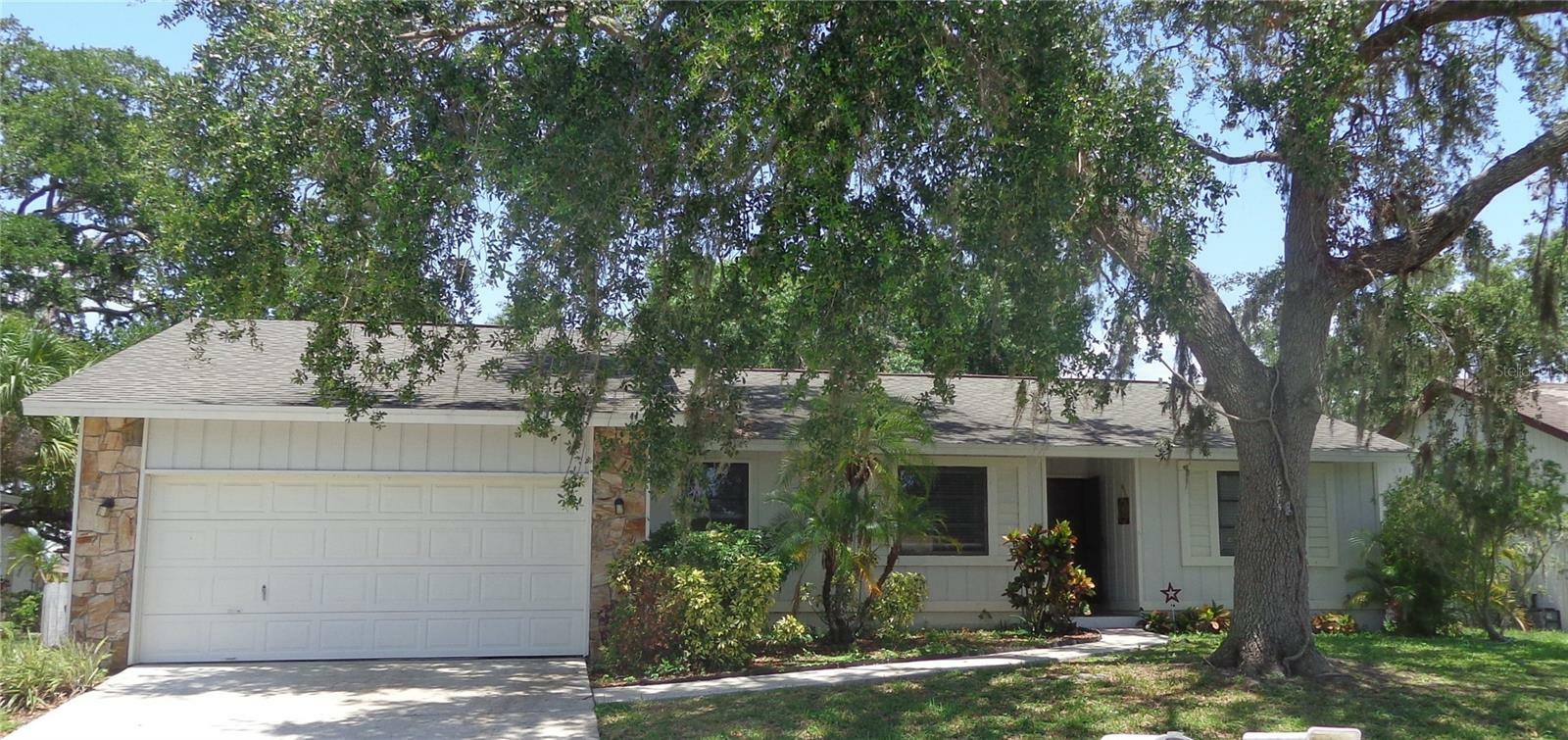 2475 Wood Oak Drive  Sarasota FL 34232 photo