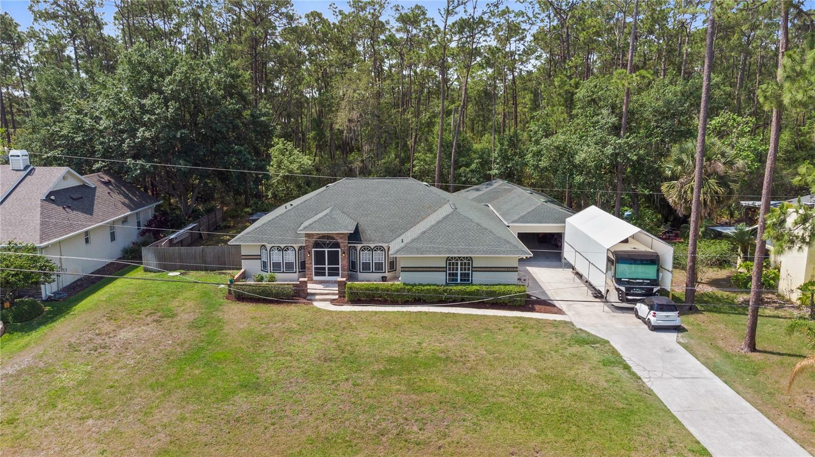 Property Photo: 14612 Bray Road FL 32832