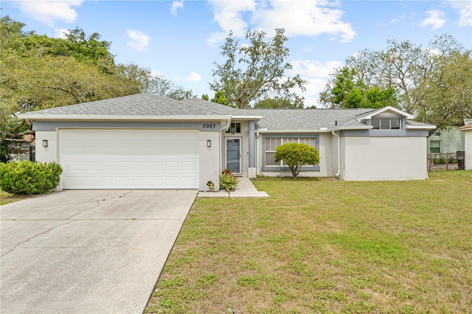 Property Photo: 5087 Oyster Court FL 34607