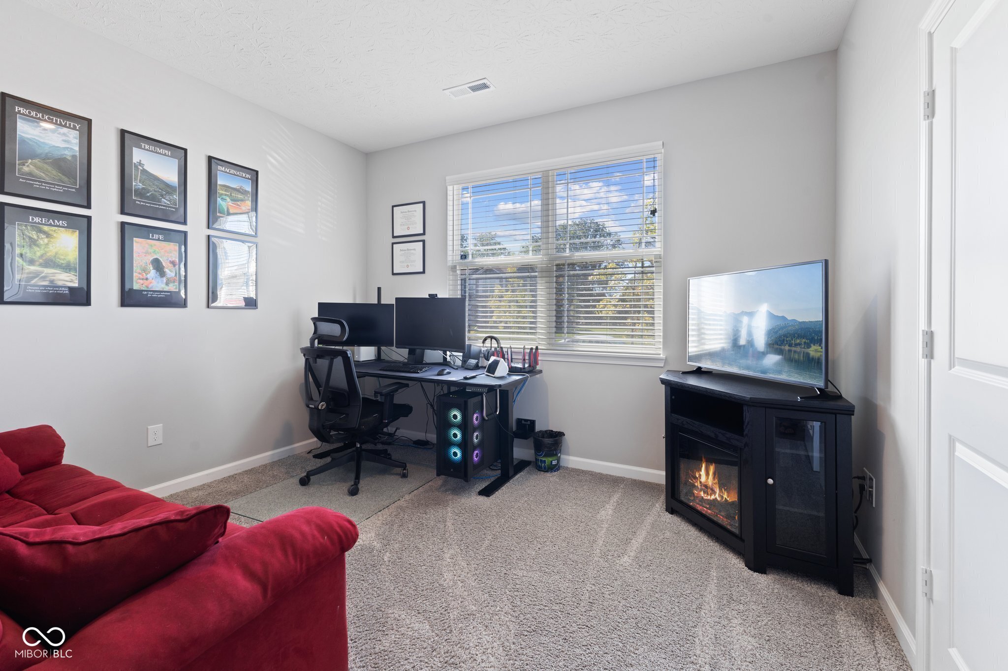 Property Photo: 7834 Fairwood Boulevard IN 46168