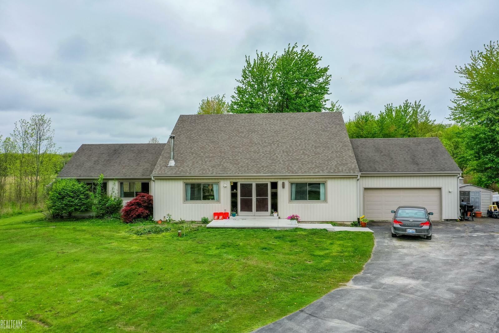 59695 Ray Center Road  Ray Twp MI 48096 photo