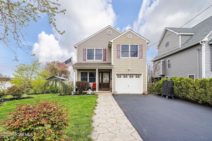 37 Florence Avenue  Leonardo NJ 07737 photo