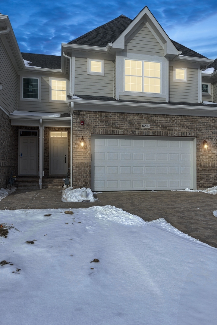 Property Photo:  6202 Flagg Creek Lane  IL 60558 