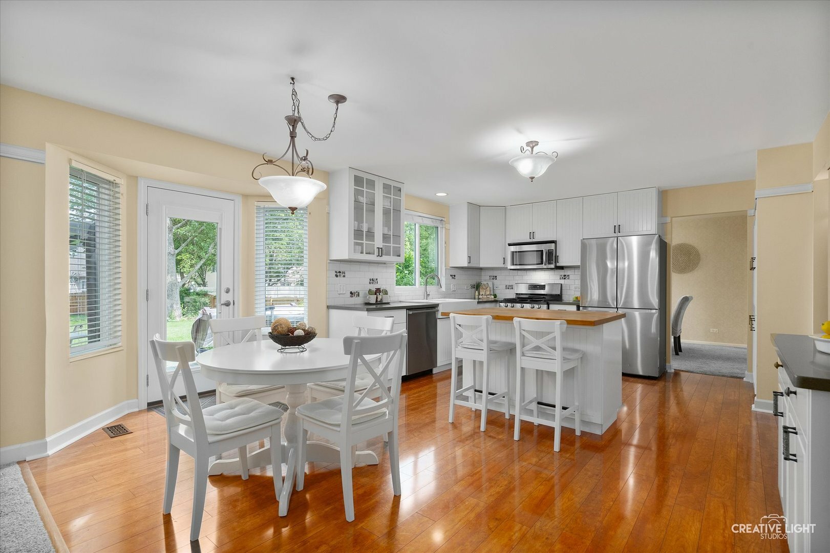 Property Photo:  328 Persimmon Lane  IL 60543 