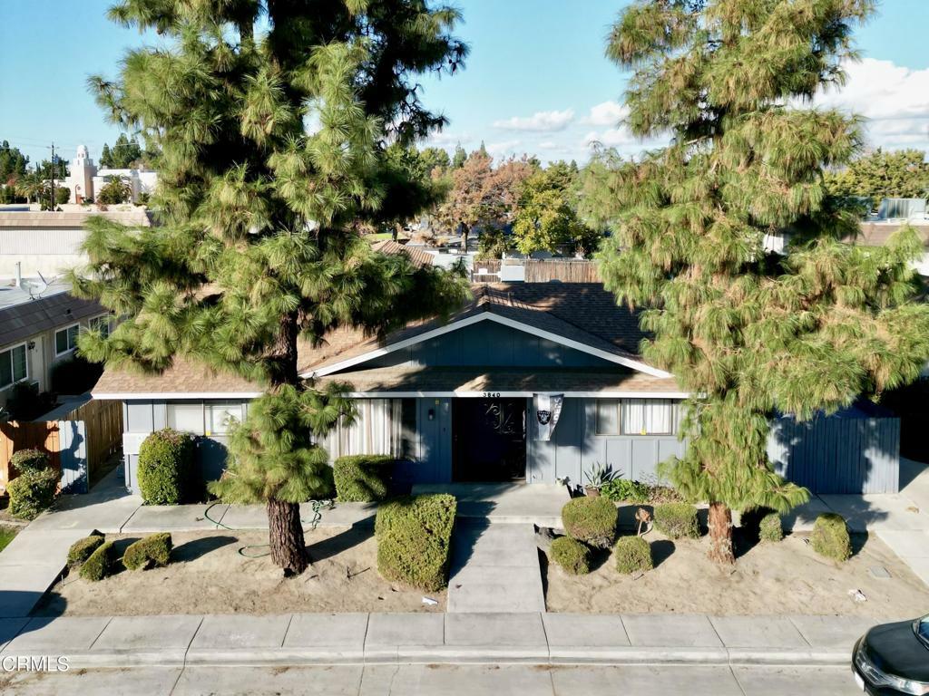 Property Photo: 3840 White Lane CA 93309