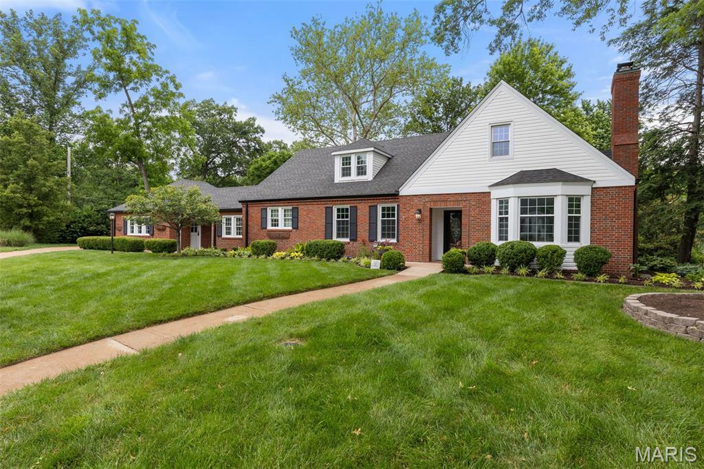 Property Photo: 5 Laymont Court MO 63117