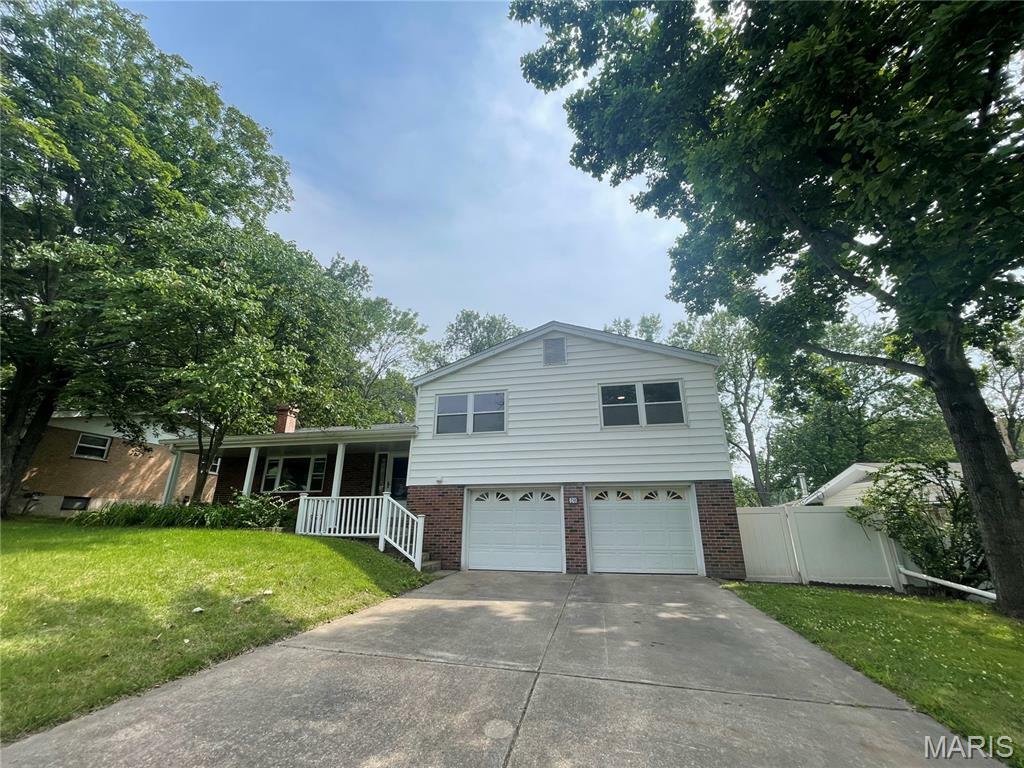 Property Photo: 20 Montauk Drive MO 63146