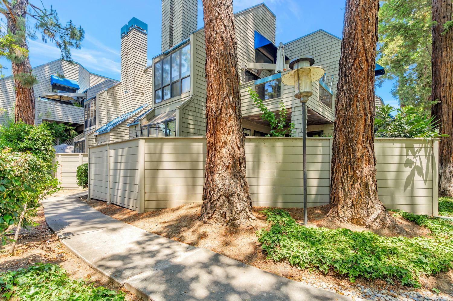 Property Photo: 1083 Foxchase Drive CA 95123