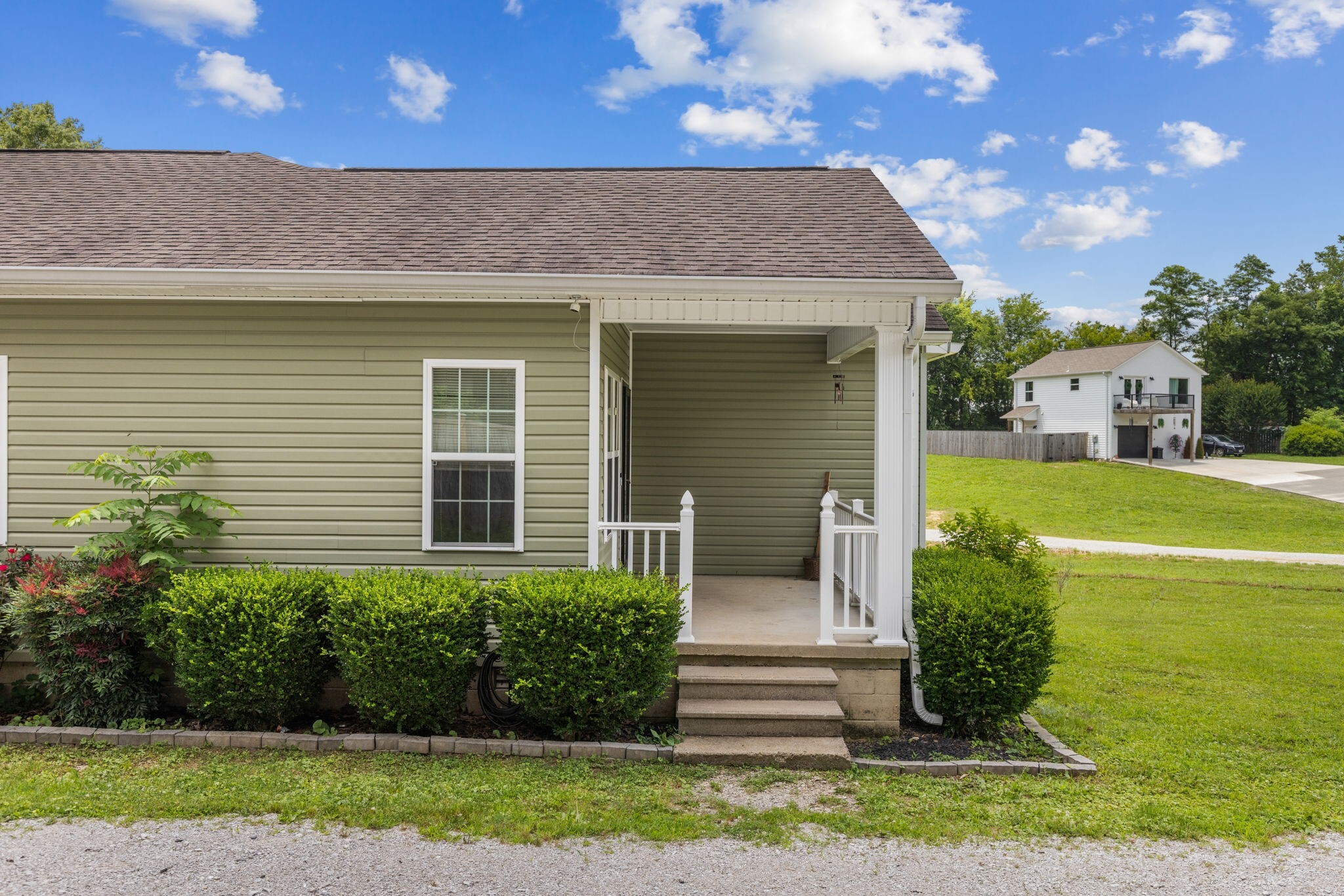 Property Photo:  107 Wallace Cir  AL 35645 
