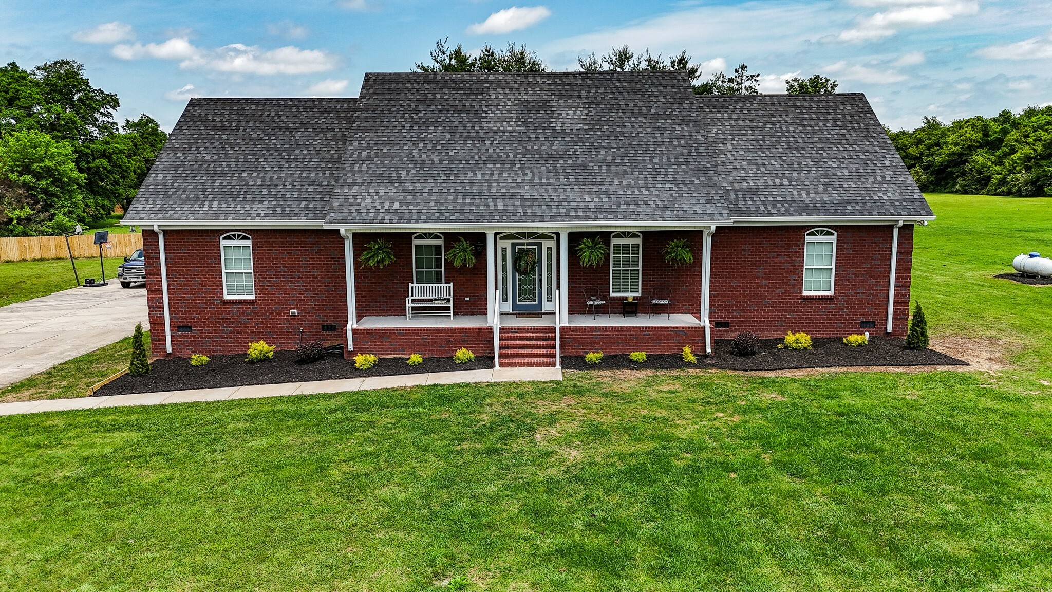 Property Photo: 215 Highway 82 E TN 37020